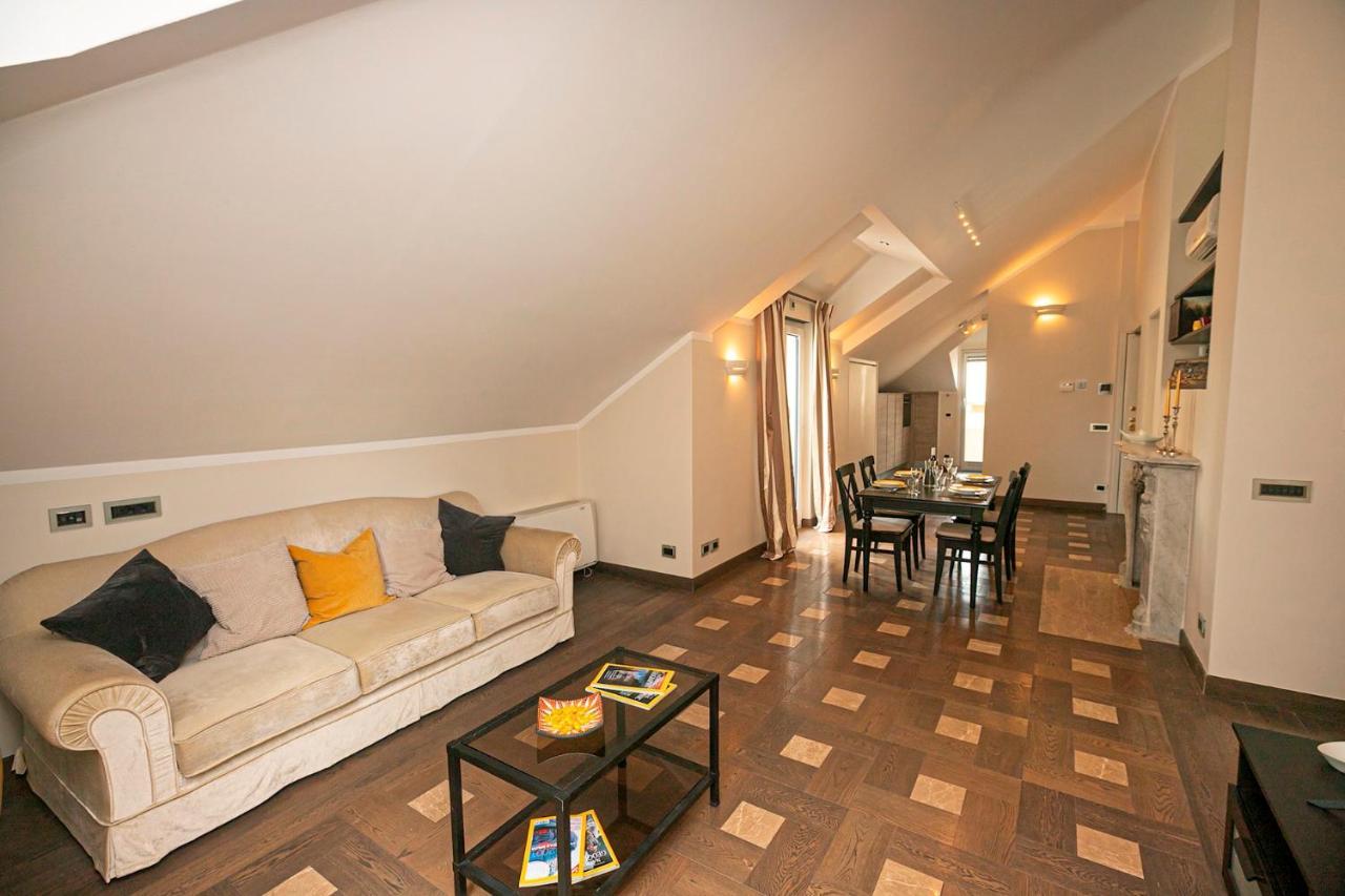 شقة Real Italian Estate - Penthouse جنوة المظهر الخارجي الصورة