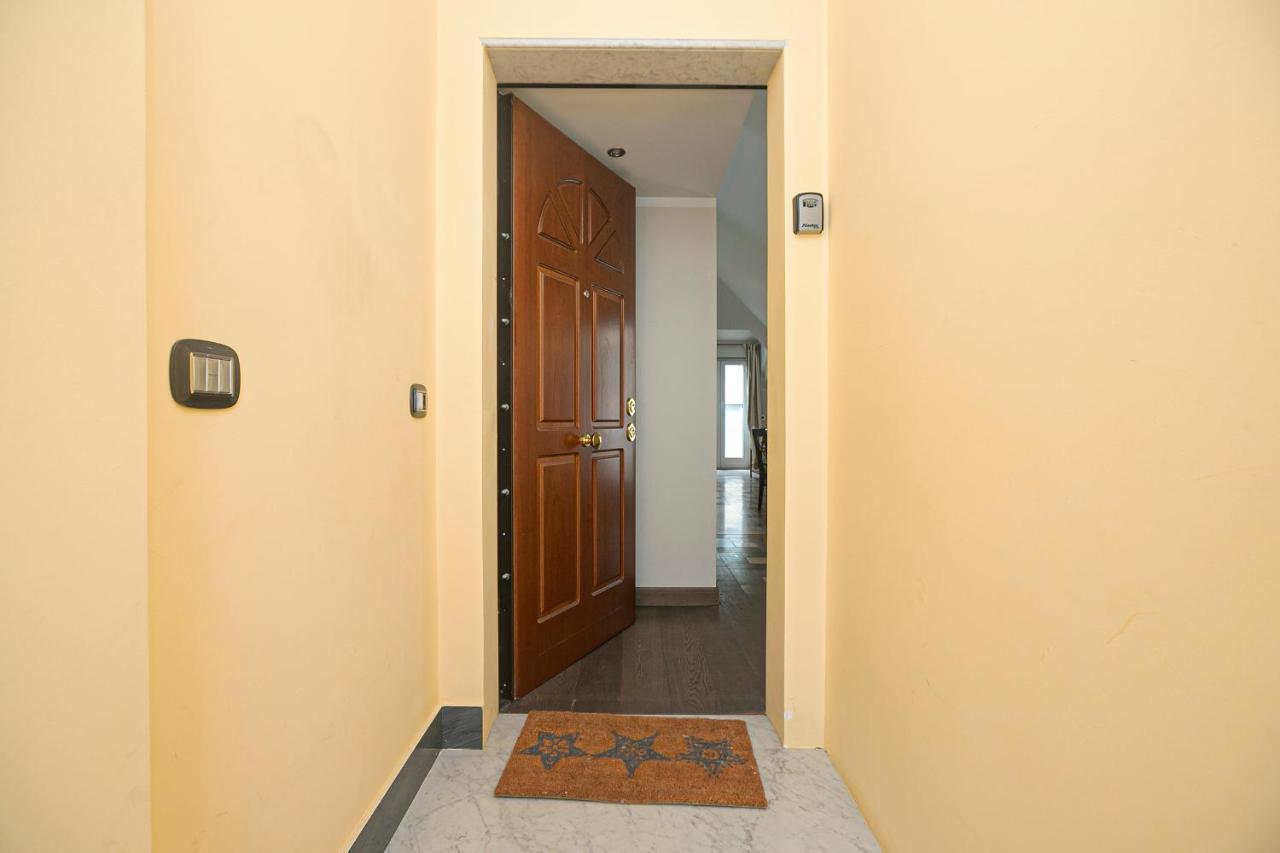 شقة Real Italian Estate - Penthouse جنوة المظهر الخارجي الصورة